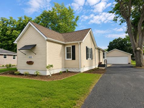 302 East Fine Street Ashkum IL 60911