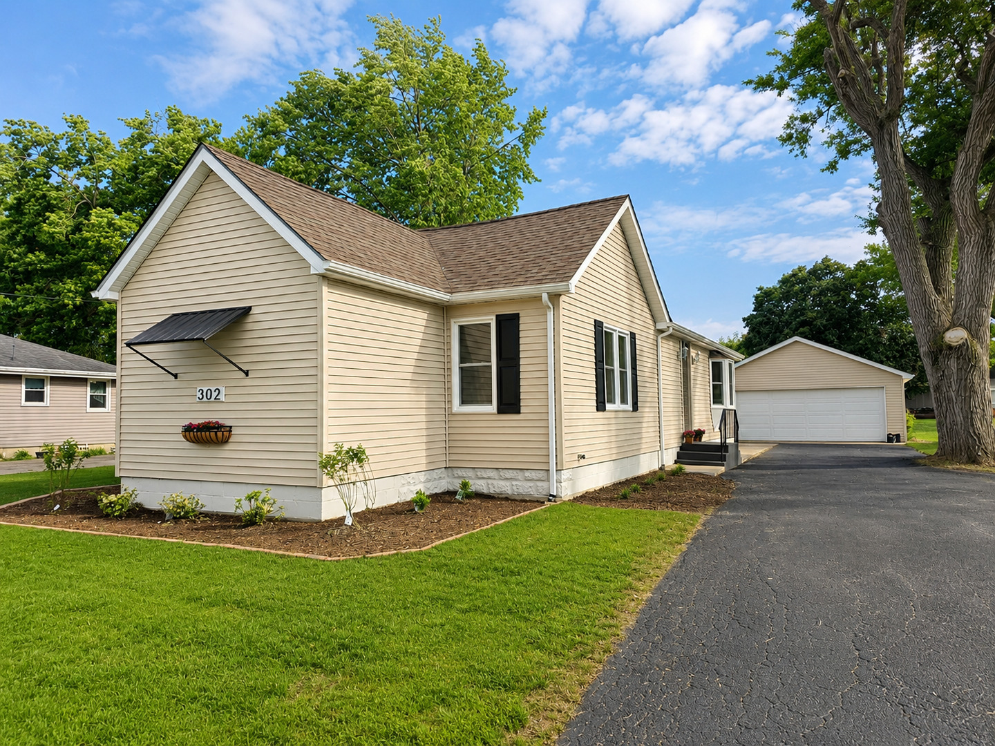 302 East Fine Street Ashkum IL 60911