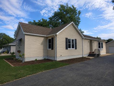 302 East Fine Street Ashkum IL 60911