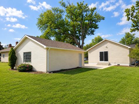 302 East Fine Street Ashkum IL 60911