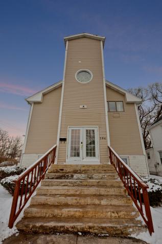 194 North Entrance Avenue Kankakee IL 60901