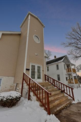 194 North Entrance Avenue Kankakee IL 60901