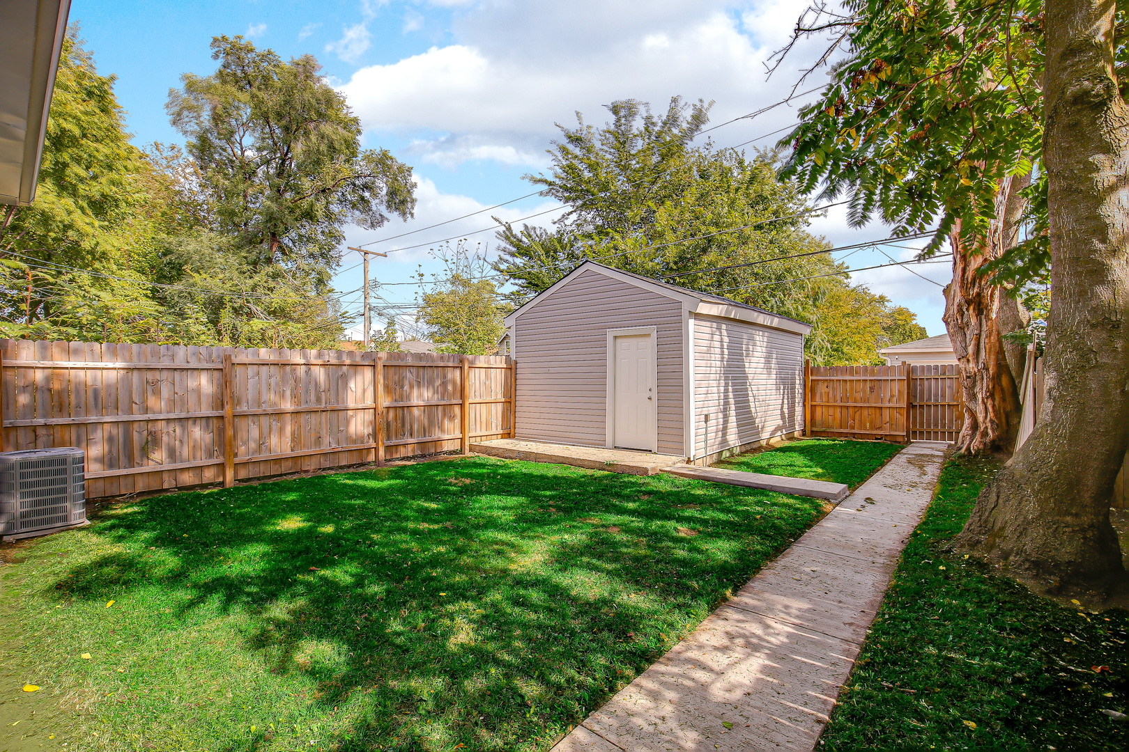 11353 South Stewart Avenue Chicago IL 60628