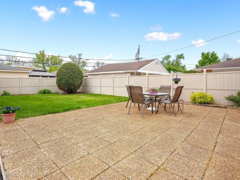 10833 Claridge Avenue Westchester IL 60154