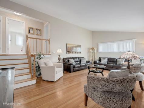 10833 Claridge Avenue Westchester IL 60154