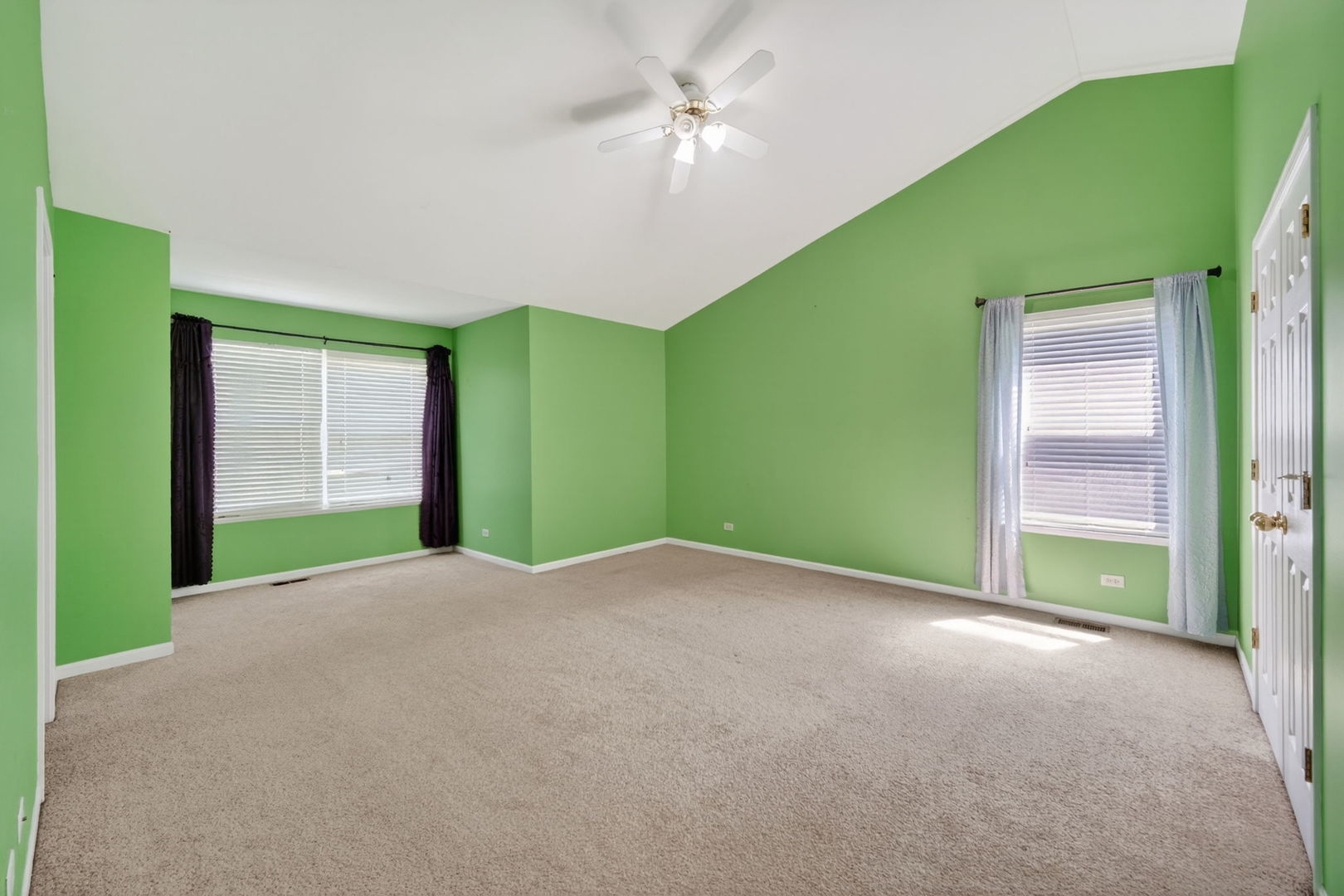 2743 Rourke Drive Aurora IL 60503