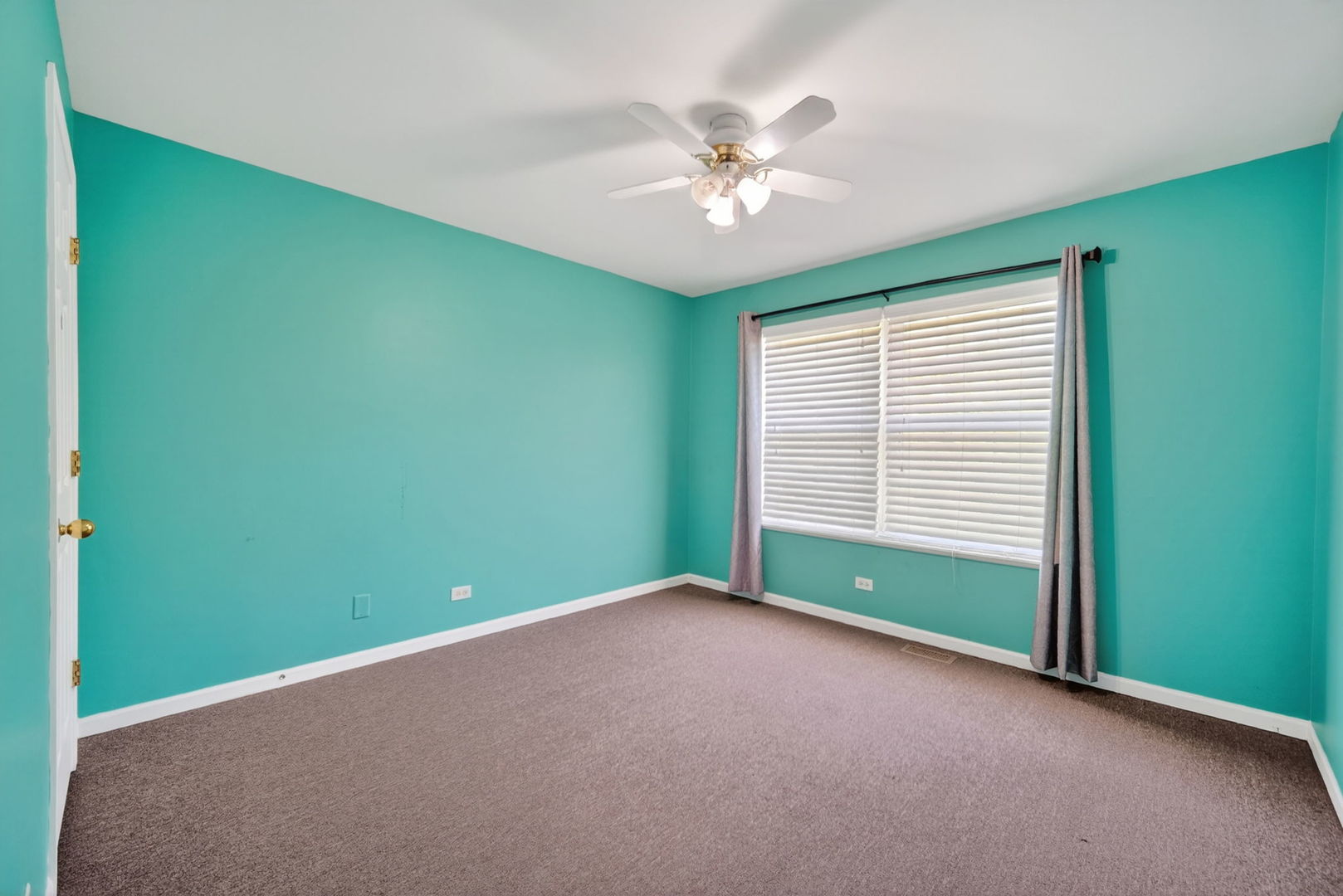 2743 Rourke Drive Aurora IL 60503