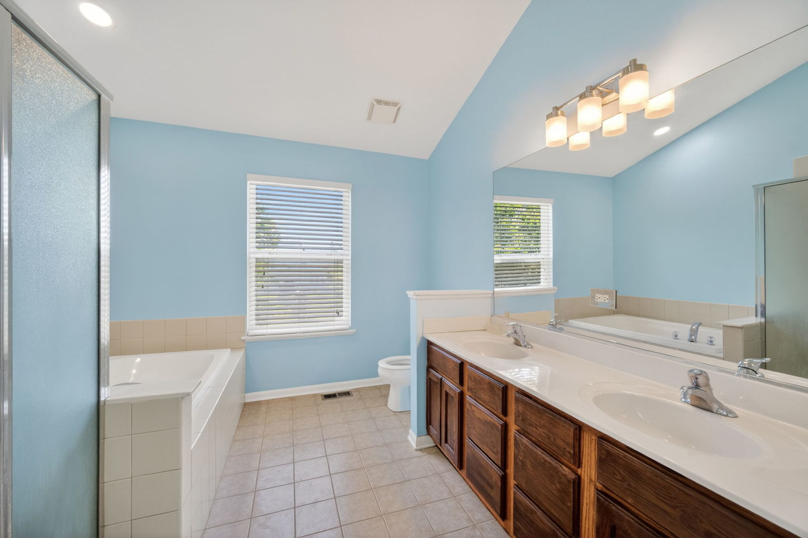2743 Rourke Drive Aurora IL 60503