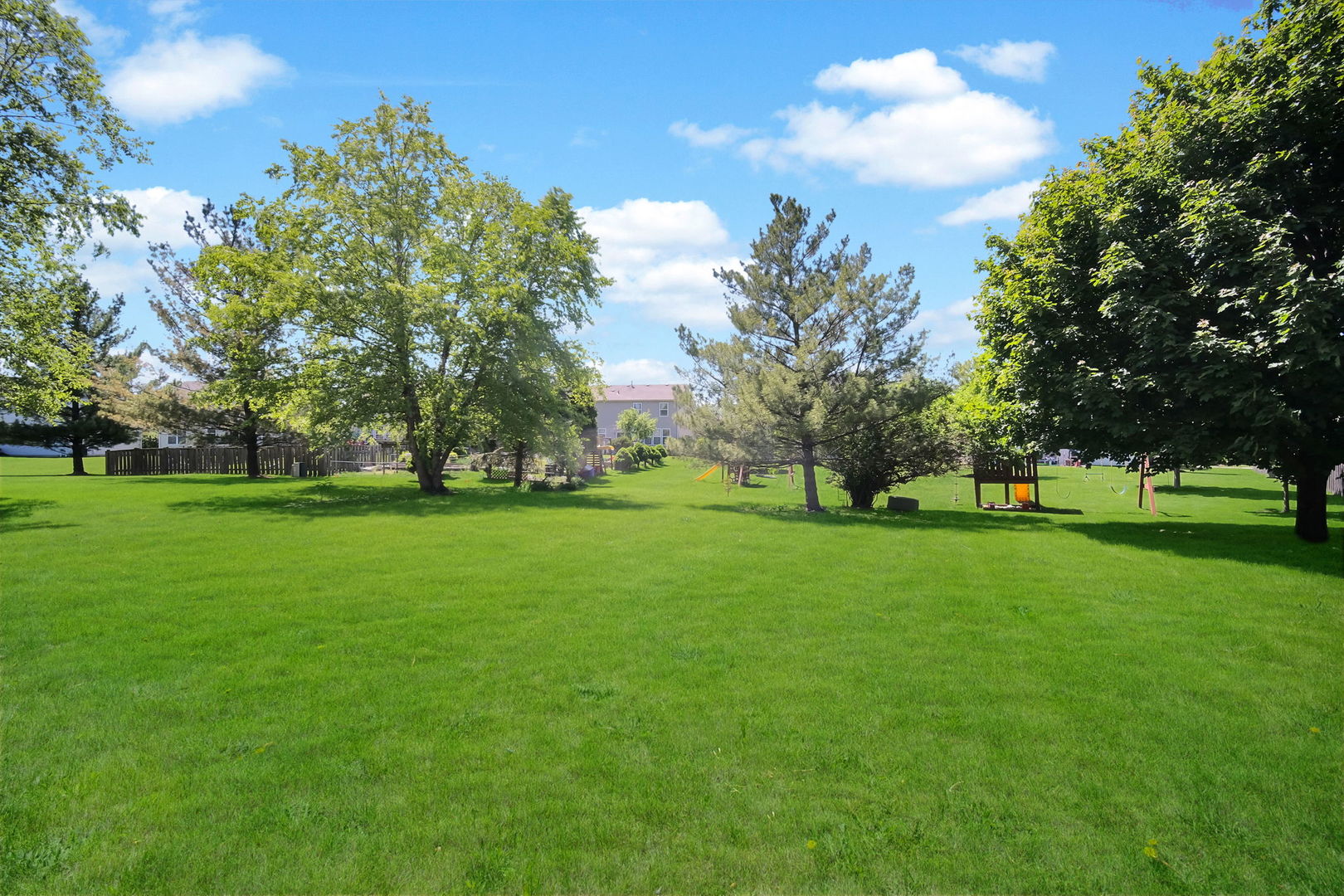 2743 Rourke Drive Aurora IL 60503