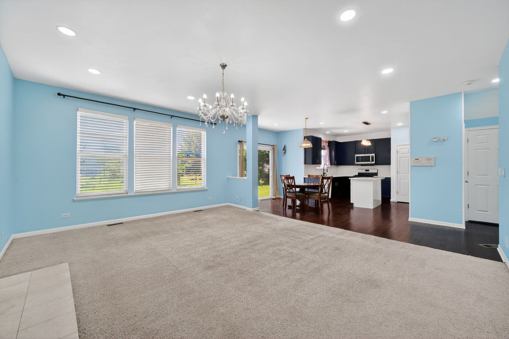 2743 Rourke Drive Aurora IL 60503
