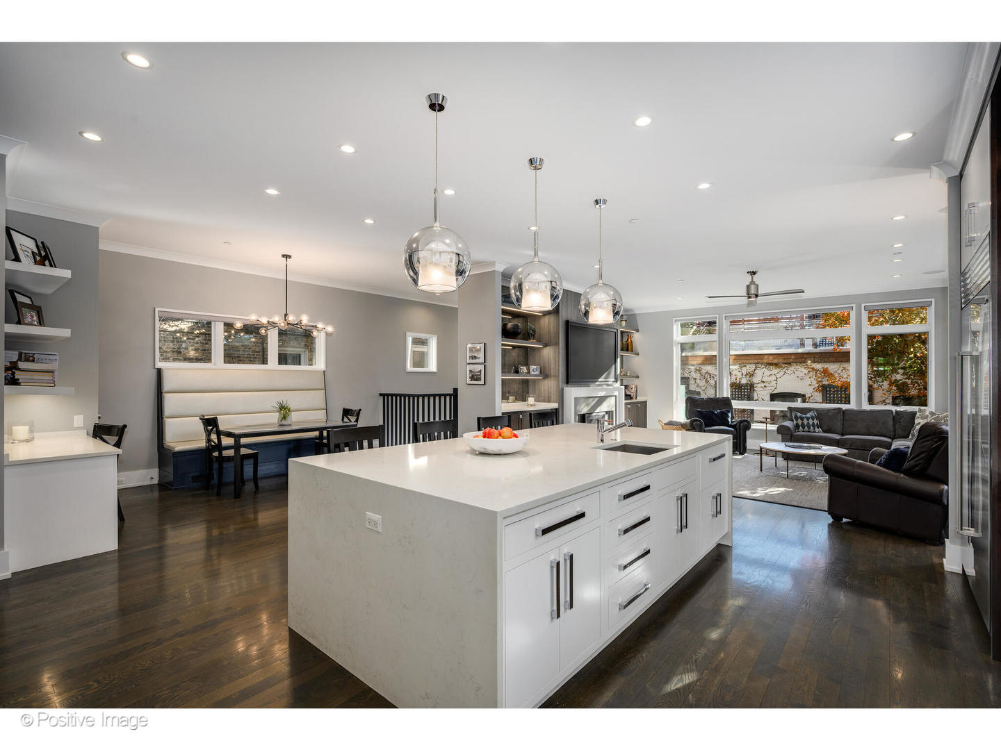 2107 West Bradley Place Chicago IL 60618
