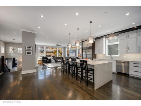 2107 West Bradley Place Chicago IL 60618