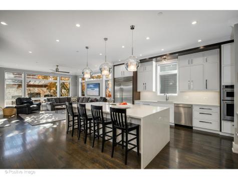 2107 West Bradley Place Chicago IL 60618
