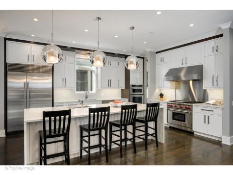 2107 West Bradley Place Chicago IL 60618