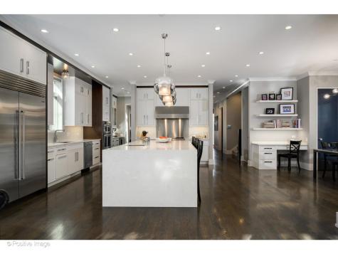 2107 West Bradley Place Chicago IL 60618
