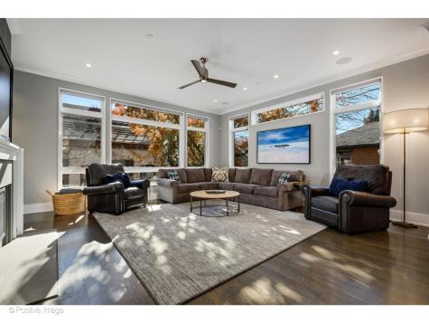 2107 West Bradley Place Chicago IL 60618
