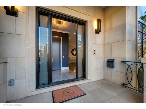 2107 West Bradley Place Chicago IL 60618