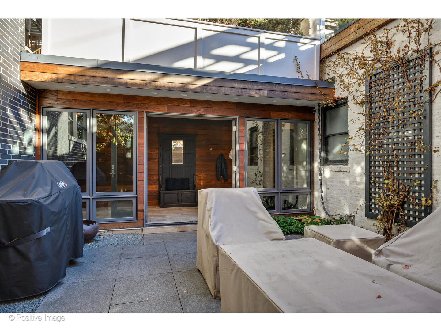 2107 West Bradley Place Chicago IL 60618