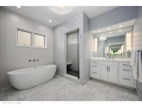 2107 West Bradley Place Chicago IL 60618