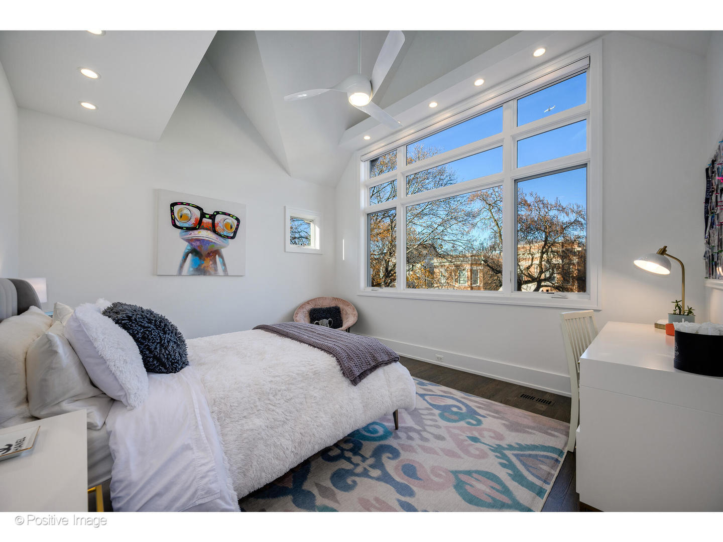 2107 West Bradley Place Chicago IL 60618