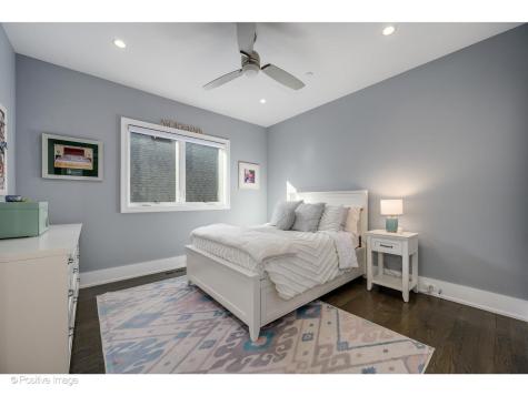2107 West Bradley Place Chicago IL 60618