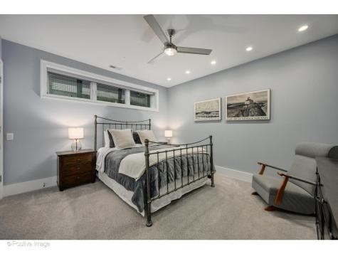 2107 West Bradley Place Chicago IL 60618