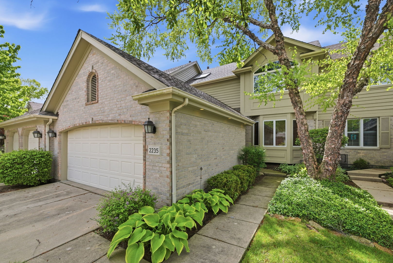 2235 Tamarack Drive Downers Grove IL 60515