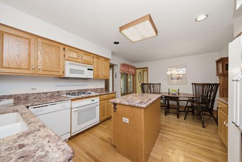 2235 Tamarack Drive Downers Grove IL 60515