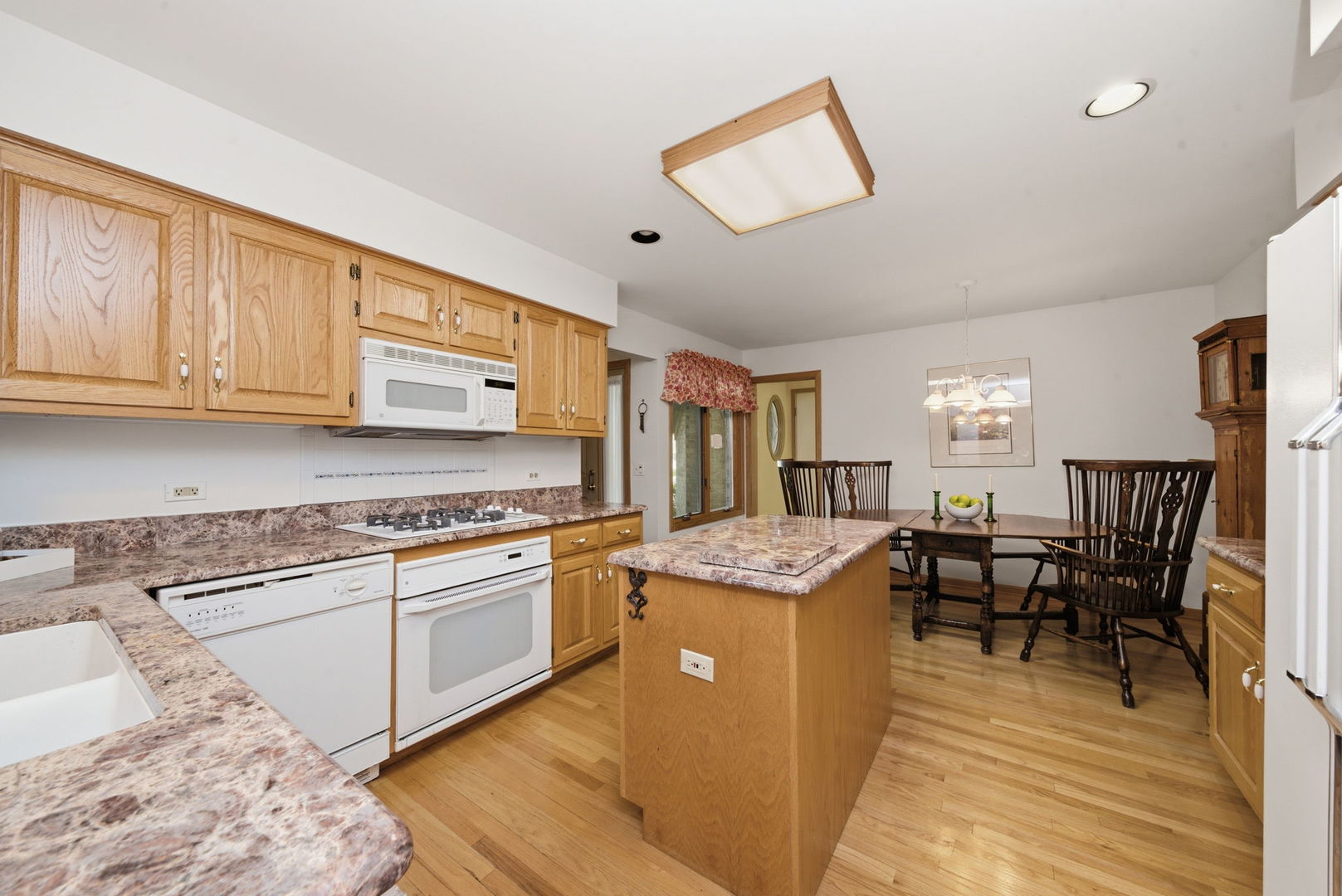 2235 Tamarack Drive Downers Grove IL 60515