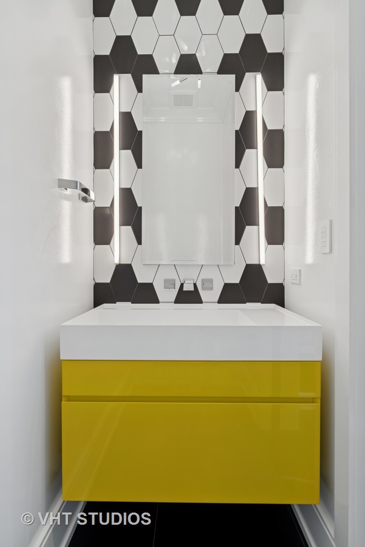 1878 North Orchard Street Chicago IL 60614