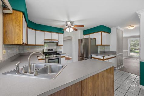 1600 Huntington N Drive Algonquin IL 60102