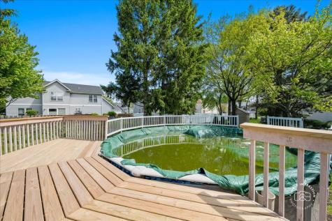 1600 Huntington N Drive Algonquin IL 60102
