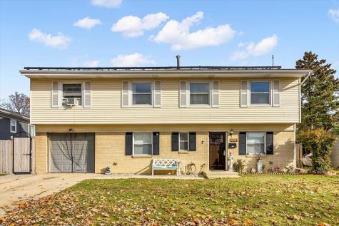 6881 Hickory Street Hanover Park IL 60133