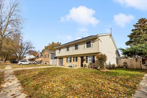 6881 Hickory Street Hanover Park IL 60133