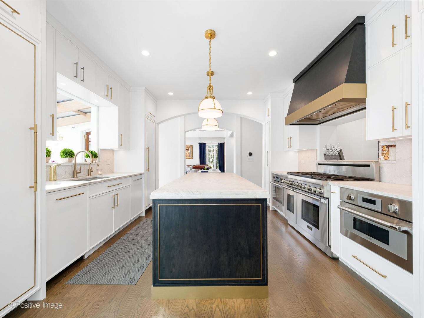 24 South Washington Circle Hinsdale IL 60521