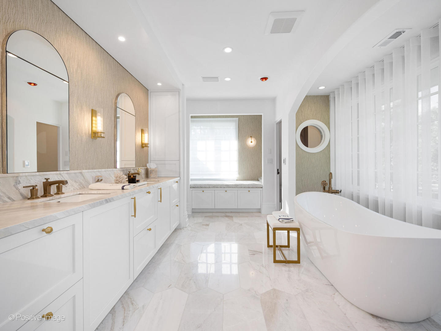 24 South Washington Circle Hinsdale IL 60521