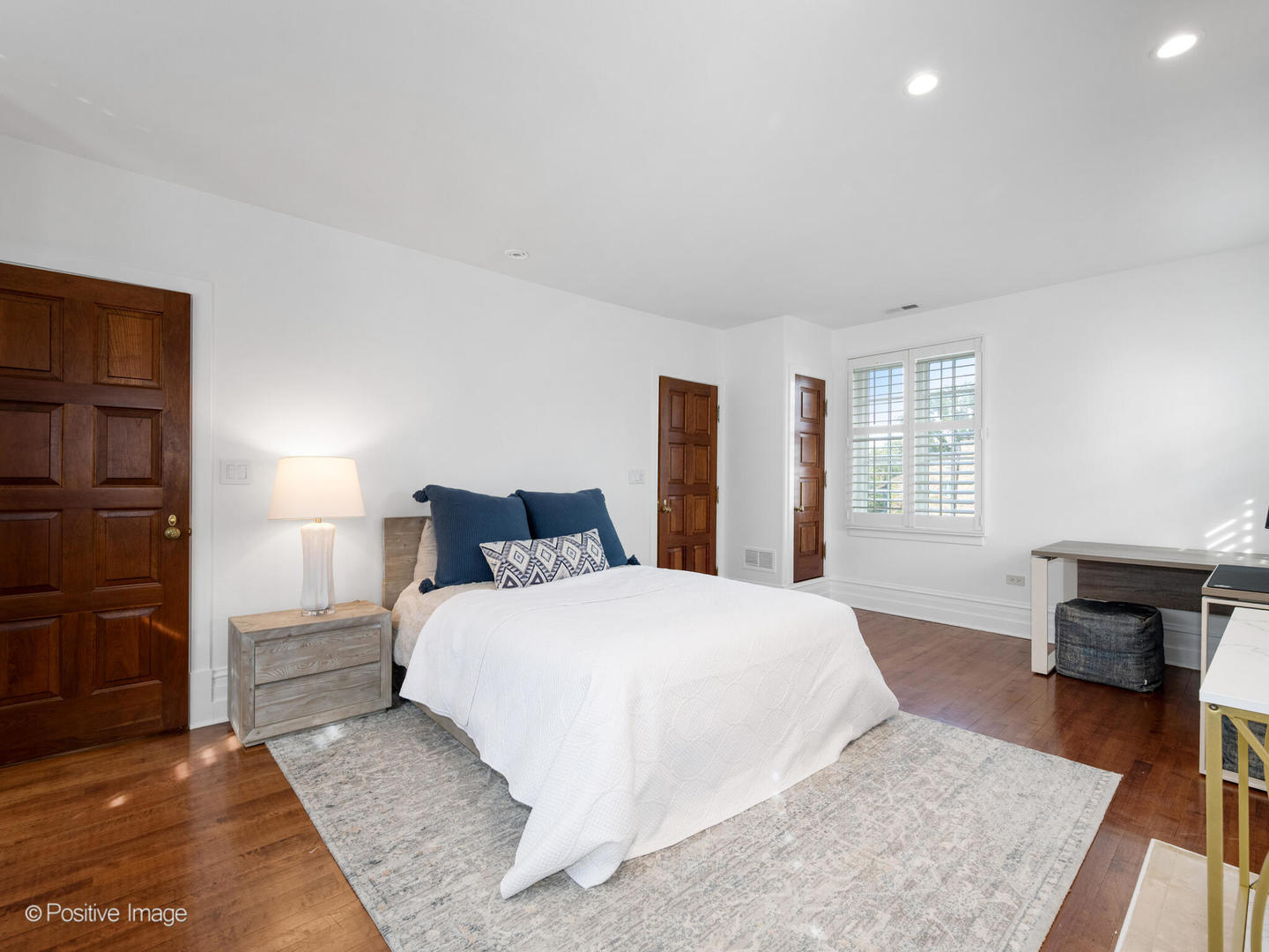 24 South Washington Circle Hinsdale IL 60521