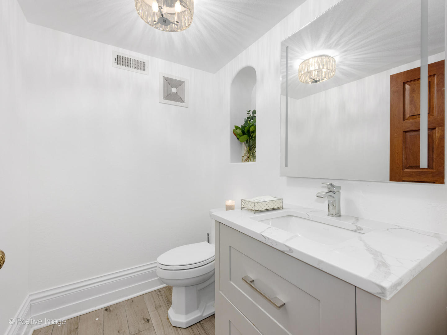 24 South Washington Circle Hinsdale IL 60521