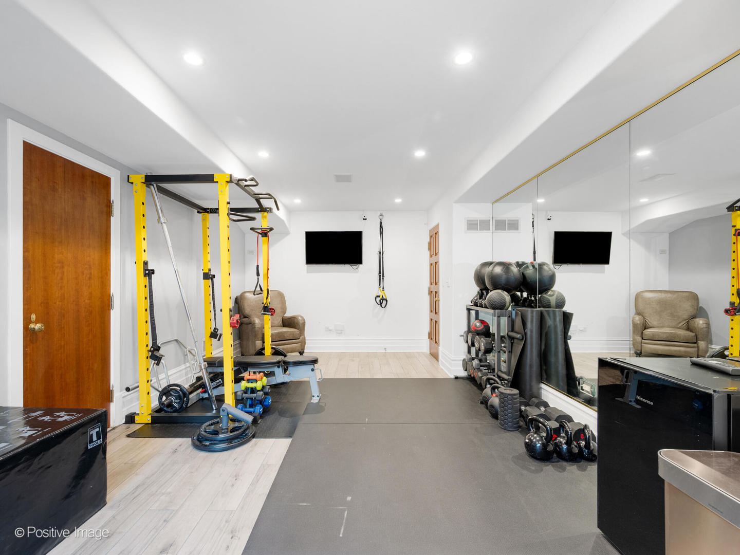 24 South Washington Circle Hinsdale IL 60521