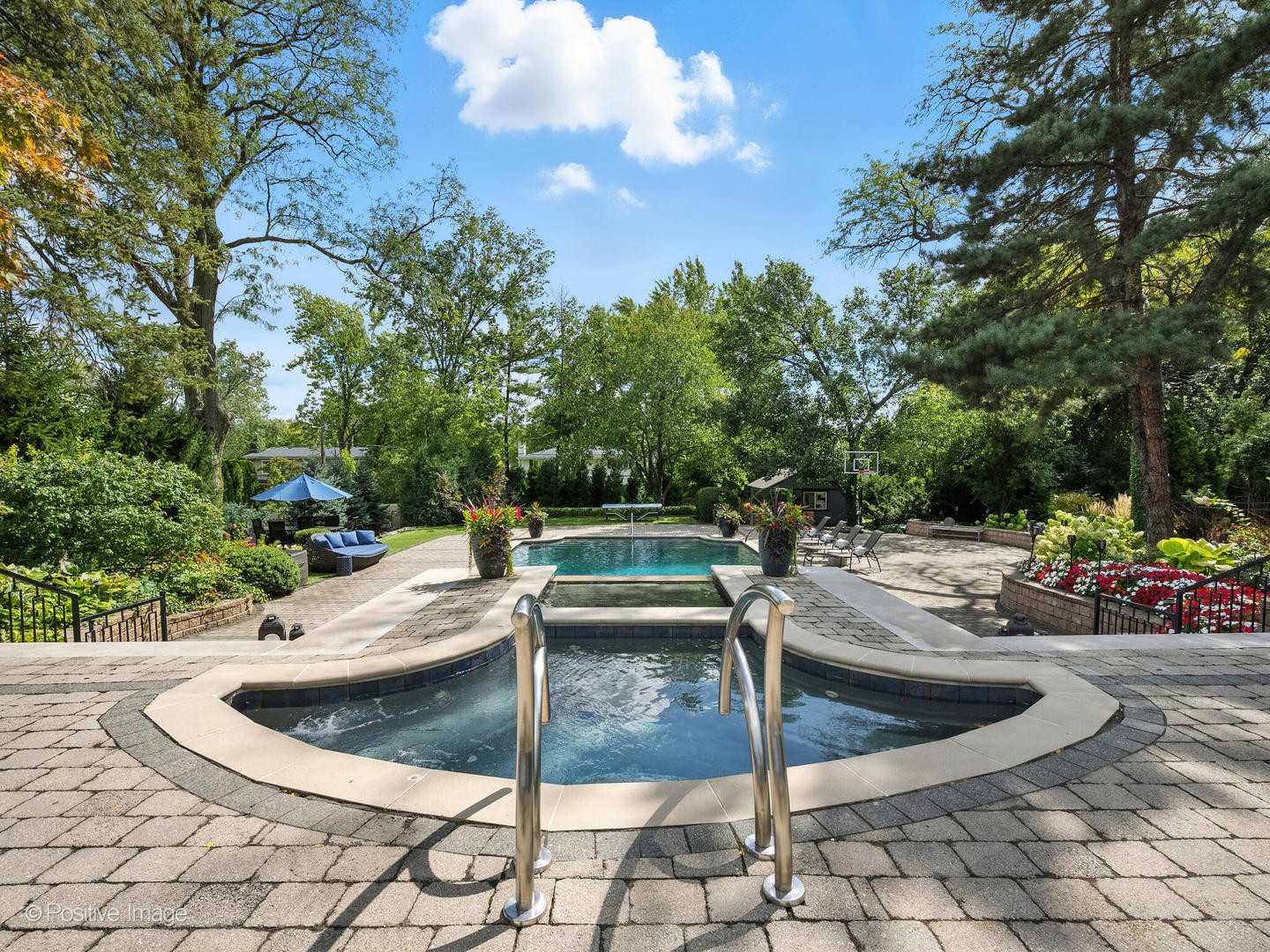 24 South Washington Circle Hinsdale IL 60521