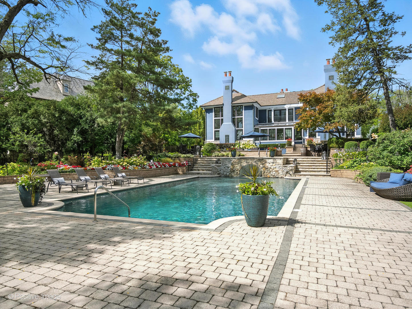 24 South Washington Circle Hinsdale IL 60521