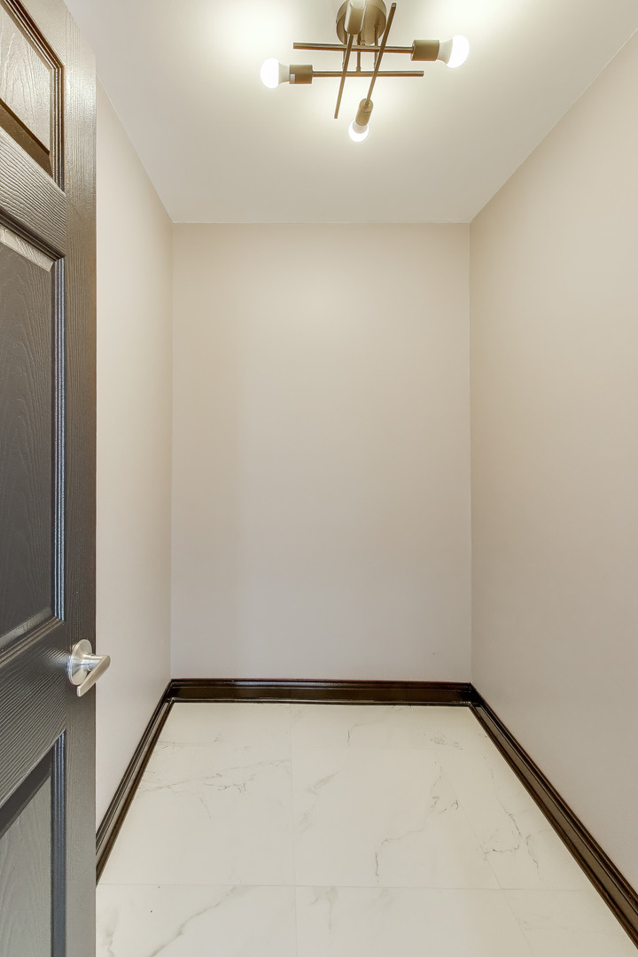 543 East 92nd Street Chicago IL 60619