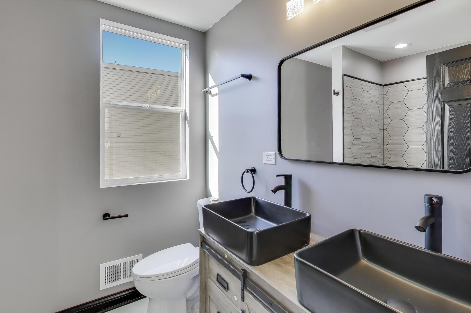 543 East 92nd Street Chicago IL 60619