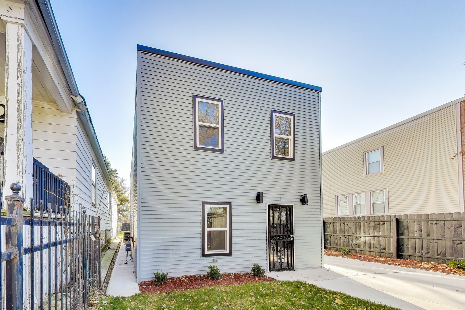 543 East 92nd Street Chicago IL 60619