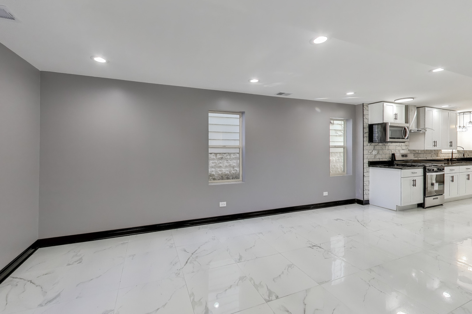 543 East 92nd Street Chicago IL 60619