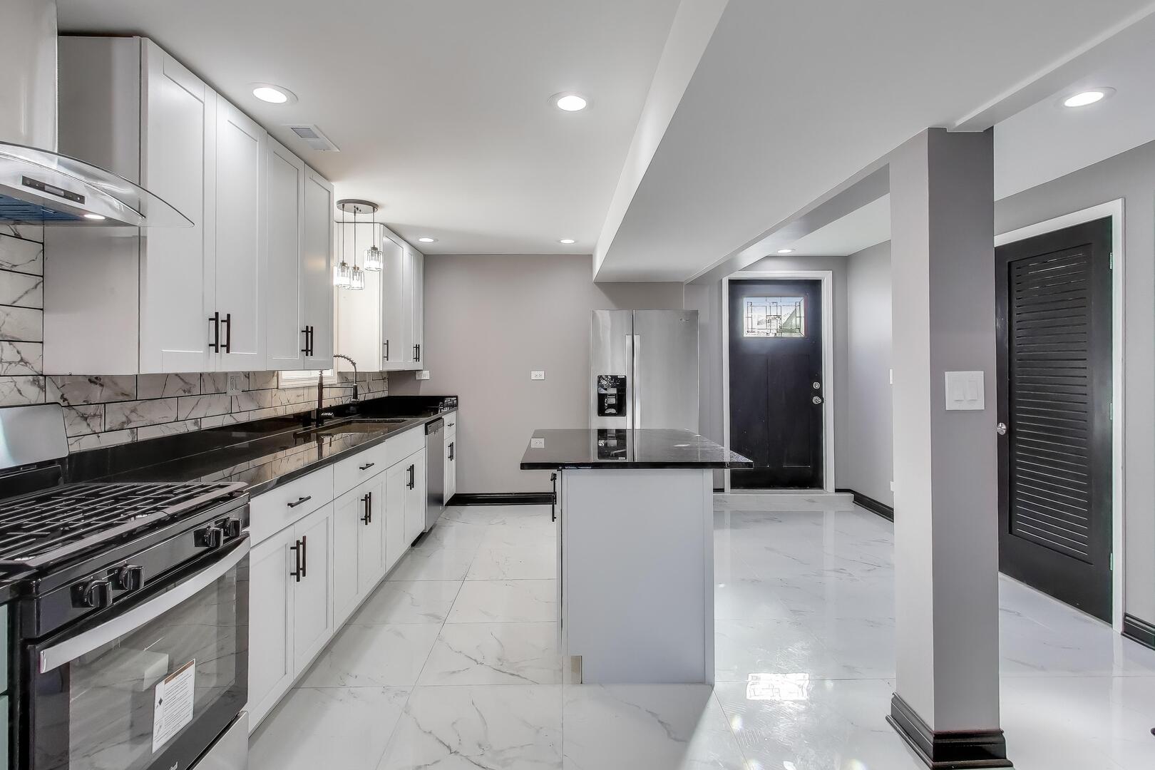 543 East 92nd Street Chicago IL 60619