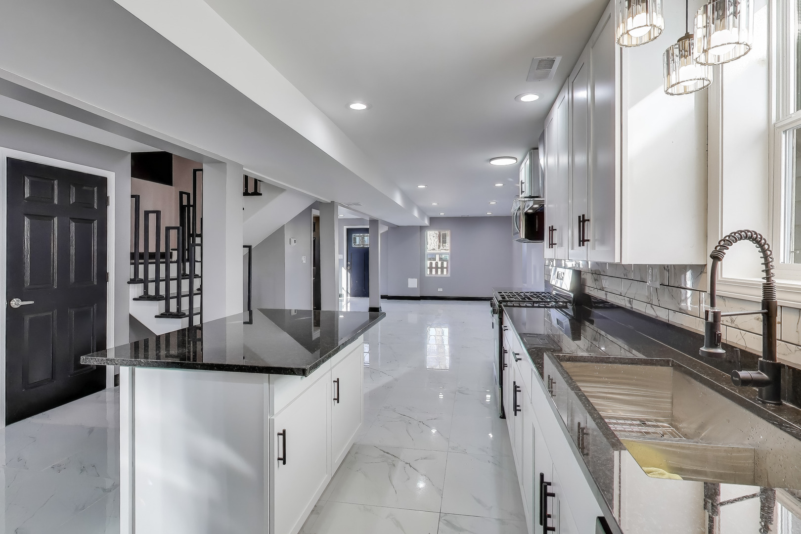 543 East 92nd Street Chicago IL 60619