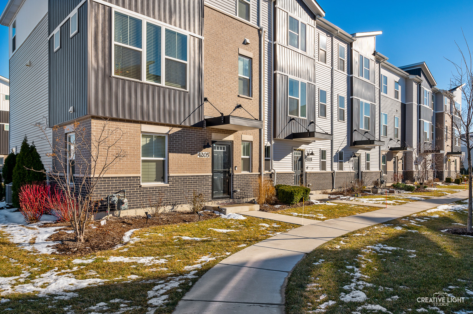 4203 Calder Lane Aurora IL 60504