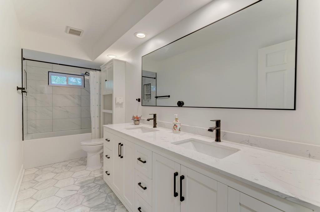 705 Potomac Avenue Naperville IL 60565