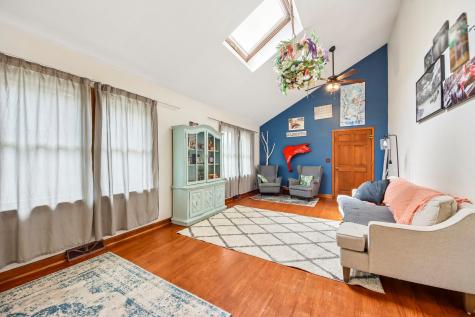 117 East 55th Street Westmont IL 60559